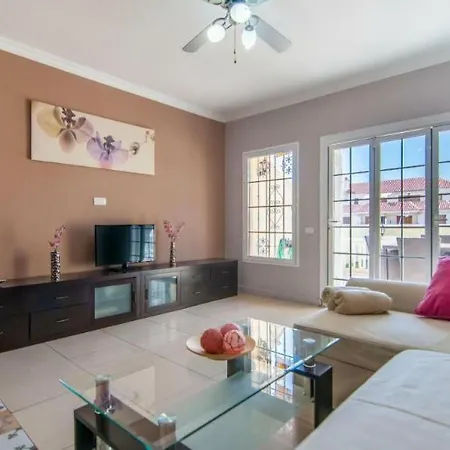 Апартаменты 1 Bedroom Cristianos Vistas Лос Кристианос