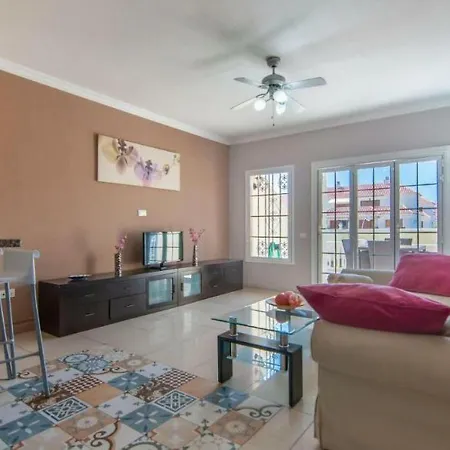 1 Bedroom Cristianos Vistas Апартаменты Лос Кристианос