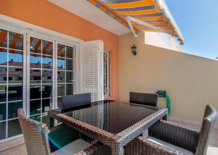 1 Bedroom Cristianos Vistas Apartment Los Cristianos (Tenerife)