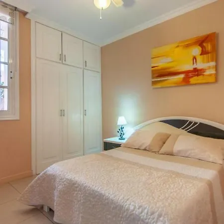 1 Bedroom Cristianos Vistas Apartman *